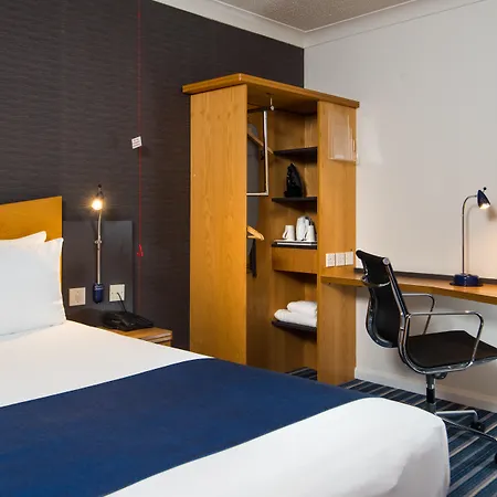 Holiday Inn Express London - Wandsworth By Ihg-3