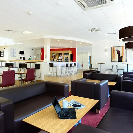 Travelodge London Central City Road-2