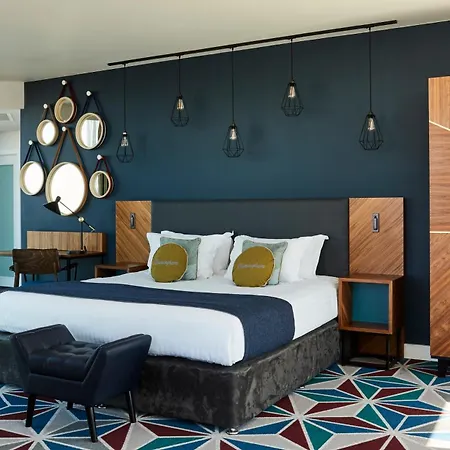 The Cube Hotel Birmingham-3