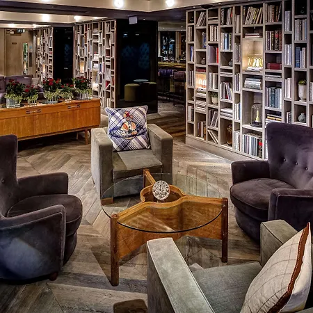 The Hari London-2