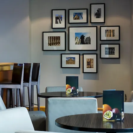 Holiday Inn Oxford By Ihg-2