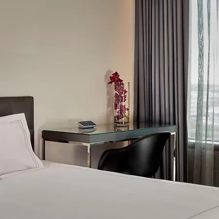 Park Plaza London, Park Royal-3