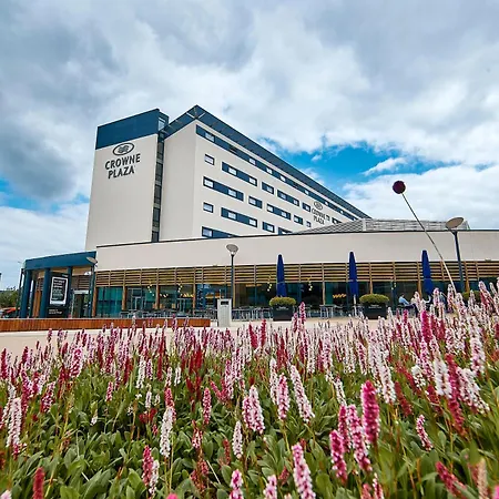 Crowne Plaza Reading-2