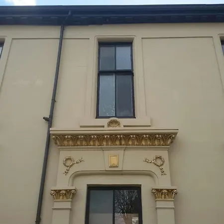Crosshill House-3