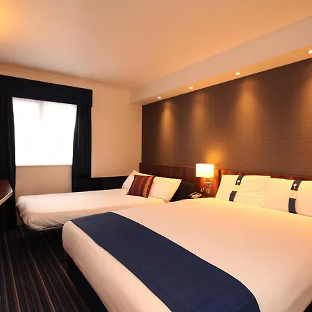 Holiday Inn Express Glenrothes By Ihg-2