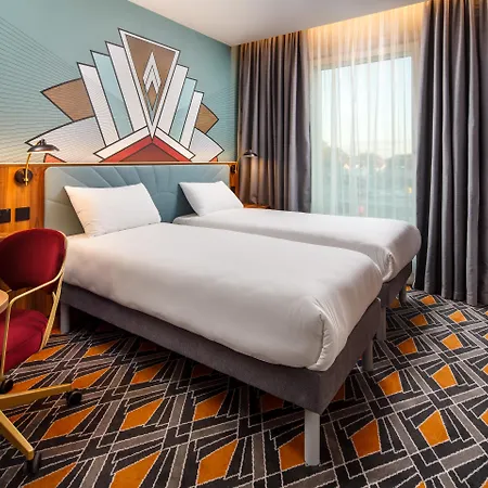 Ibis Styles London Heathrow East-3