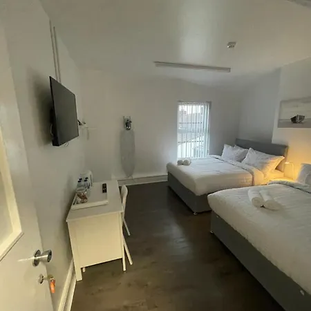 County Road Rooms-3