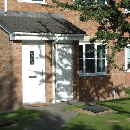 The Nelson - Spacious City Property And Free Parking-2