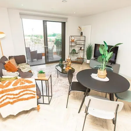 Cabot - Central Apartments-3