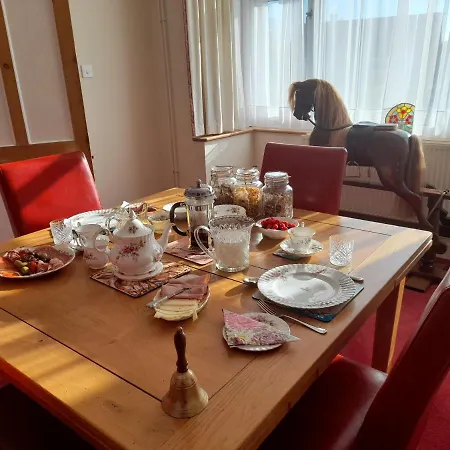 Bastwick House B&B-2