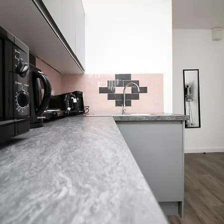 Ty Suites 5 - New Aparthotel In Cardiff-3
