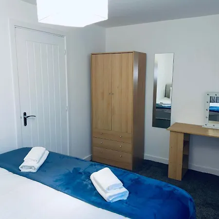 Cosy Family Home - Coventry City Centre - Entire House-2