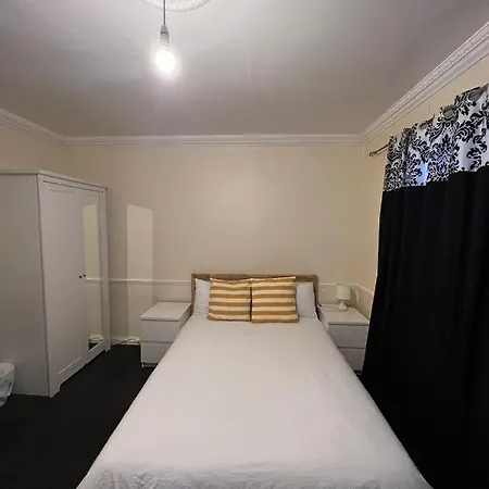 Private Room In A Shared House 115/1-3