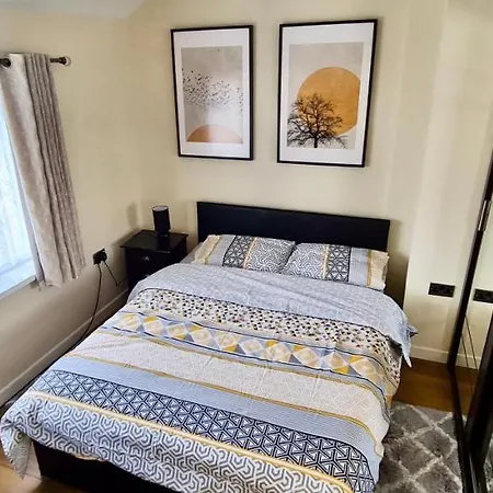 Guest House Rooms Birmingham-2