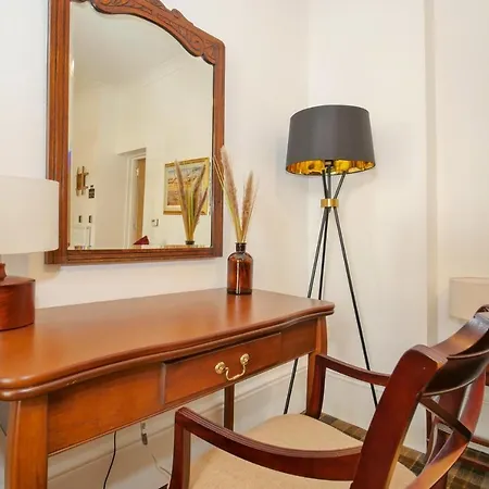 Redcliffe Hotel-2