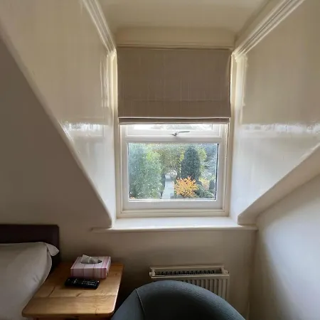 Melton Guest House-2
