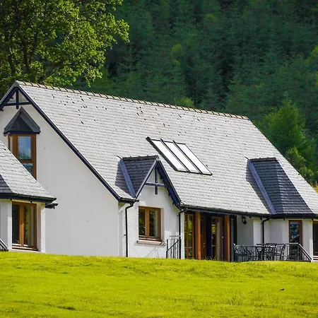Glen Nevis Holidays-3