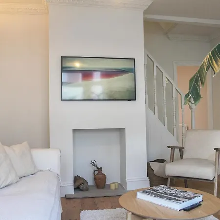 Milton Park - Serviced Accommodation By Verano House-2