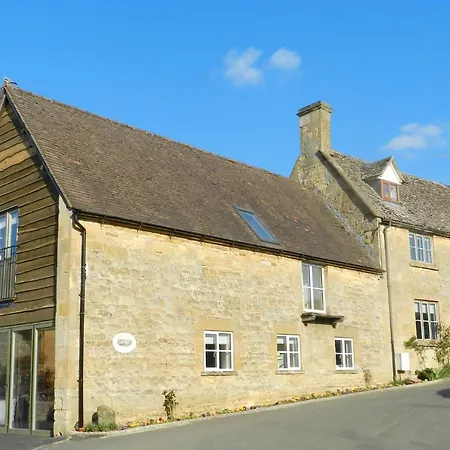 Cotswold Charm George Barn-3