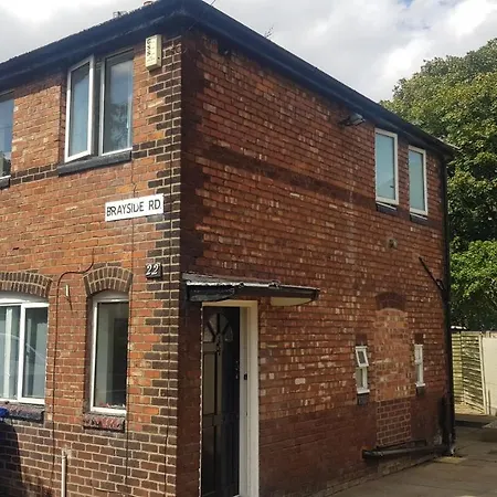 Double Bedroom In Withington, M20. 2 Beds, Rm 3-2
