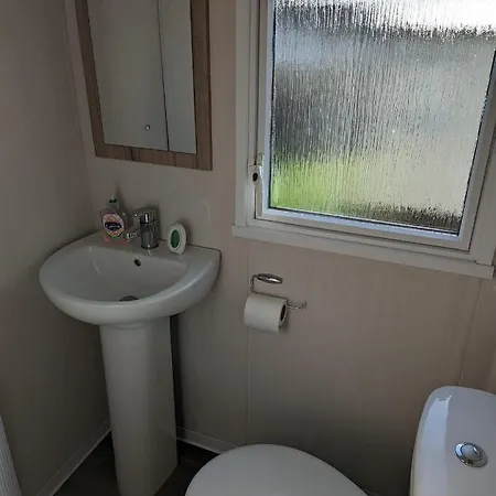 Sleeps 6 Modern And Bright Caravan Littlesea Haven Weymouth-3