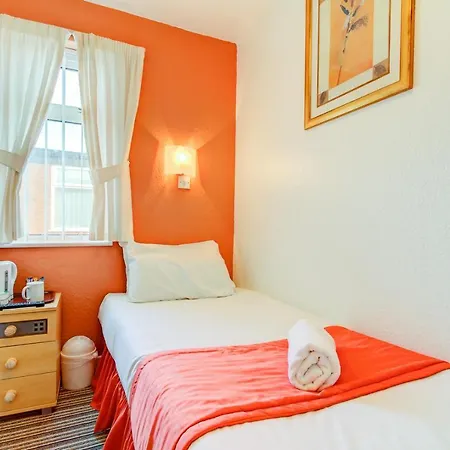 The Norwood Hotel For Groups-Blackpool Party Weekends (Adults Only)-3