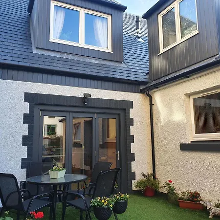 Maple Cottage B&B-3