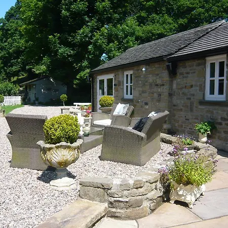 Fuchsia Bank Cottage-3