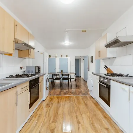 Upton Park Bedrooms 25 Min To Central London-2