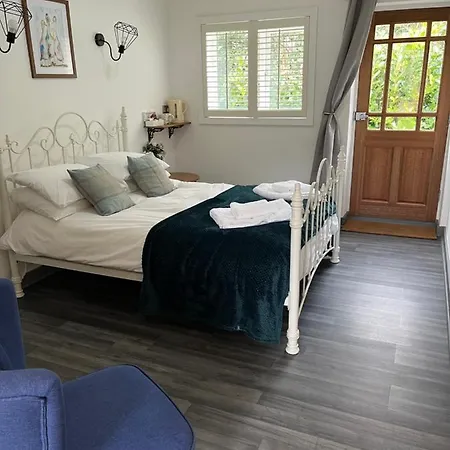 The Crown Lodges-3