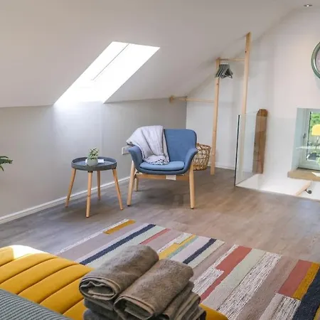 Converted Stable With Hot Tub-2