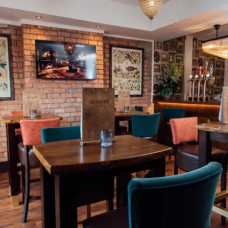 Arthur'S Bar & Accommodation-2