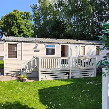 Holiday Home Sleeps Six-3