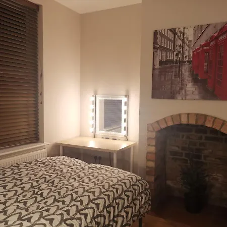 Derby Pride Park Single , Double, Twin, Family Rooms-Skylink To Download Festival-3