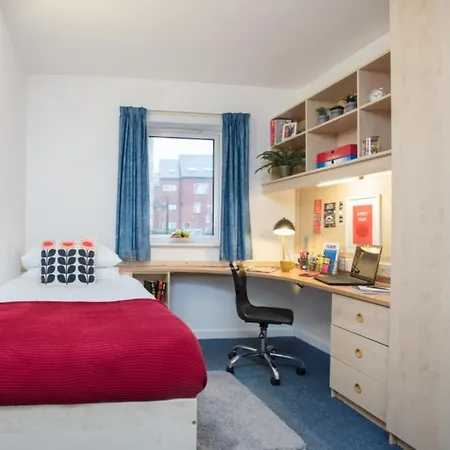 Bright Ensuite Rooms, Plymouth - Sk-3