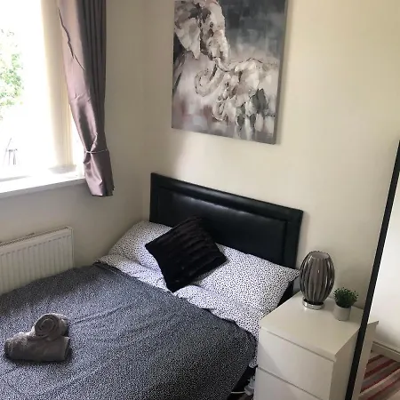 Cozy Small Double Room In Quiet Cul-De-Sac-2