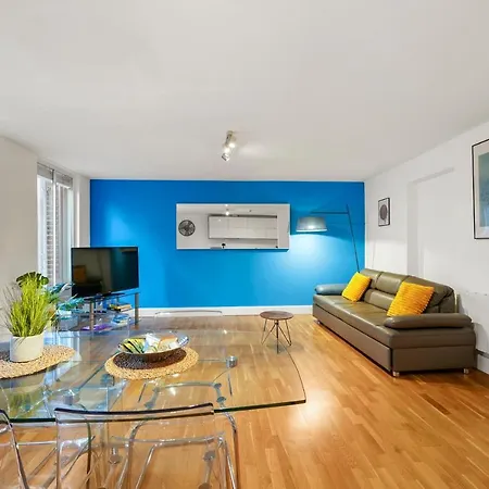 Mulberry Flat 5 - One Bedroom 3Rd Floor By City Living London-3