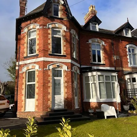 Green Corner Villa - Cosy Luxury In Central Torquay With Free Parking & Ev-2