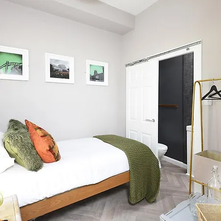 Ocho Homes By Eight Continents-2