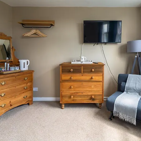 Sleepy Puffin Guest House-2