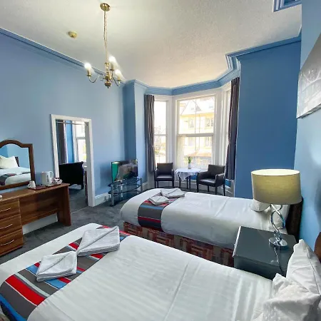 The Broadway Hotel-2
