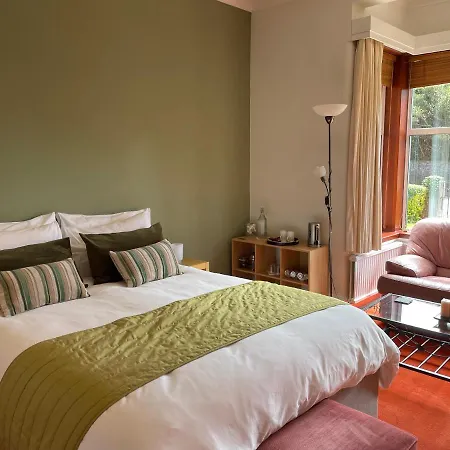 Blackburn Villa B&B-2