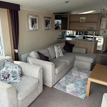 Sea Breeze Cabin-3