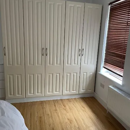 Private Room In A Shared Accommodation-3