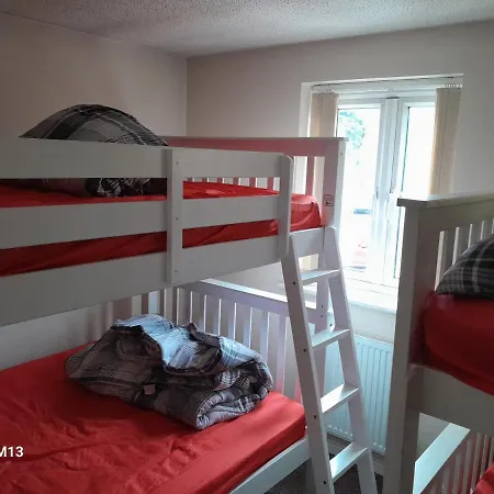 Peaceful House That Can Sleep Up To 8!-2