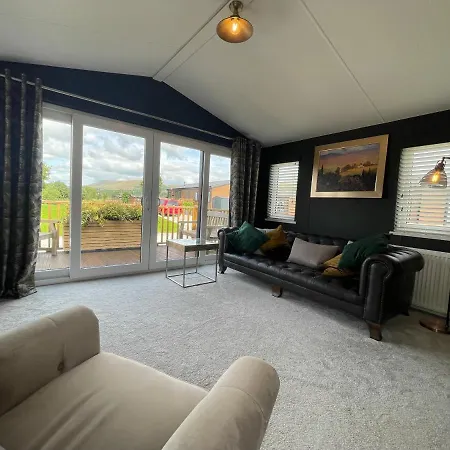 16 Lake View, Pendle View Holiday Park, Clitheroe-3