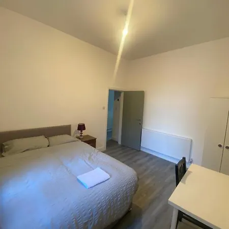 Luxury Fully Furnished Bedroom-3
