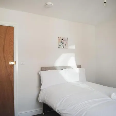 Luxury City Rooms In Leicester-2