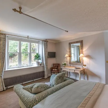 Forest Side Hotel-2