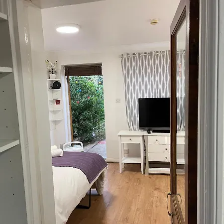 Studio Room In Brighton City Centre-3